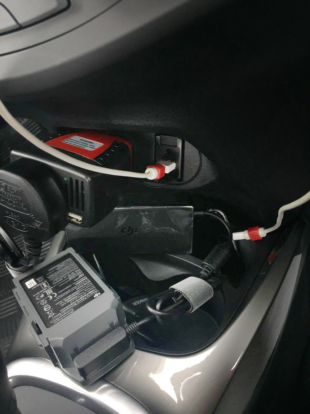 Cigarette lighter outlet - Yaris & Yaris Cross Club - Toyota Owners Club